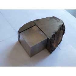 Muonionalusta Meteorite Cube