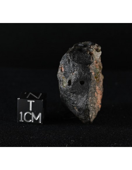 Oued Namous 001 – Angrite Meteorite (27.09 g)