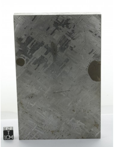 Cape York Meteorite Slice 1133 g | Thick Slice Widmanstätten Pattern