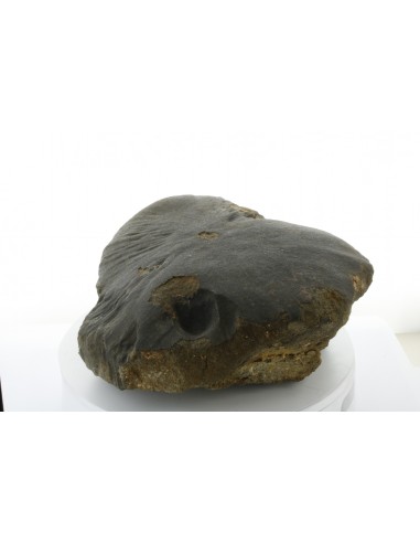 Oriented Chondrite Meteorite 9.85 kg | Shield Shape & Flow Lines