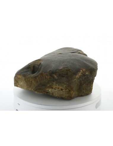 Oriented Chondrite Meteorite 9.85 kg | Shield Shape & Flow Lines
