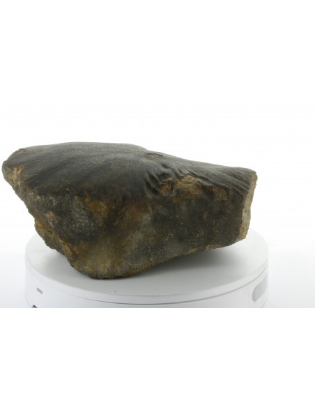 Oriented Chondrite Meteorite 9.85 kg | Shield Shape & Flow Lines