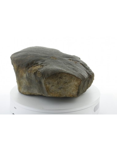 Oriented Chondrite Meteorite 9.85 kg | Shield Shape & Flow Lines