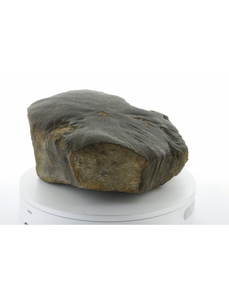 Oriented Chondrite Meteorite 9.85 kg | Shield Shape & Flow Lines