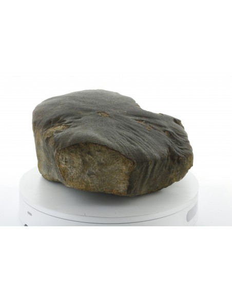 Oriented Chondrite Meteorite 9.85 kg | Shield Shape & Flow Lines