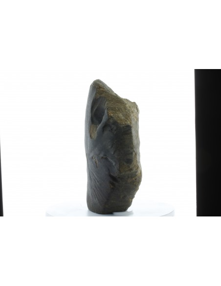 Oriented Chondrite Meteorite 9.85 kg | Shield Shape & Flow Lines